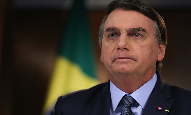 Indagato Bolsonaro per diffusione di notizie false sui vaccini e la loro correlazione con l'Aids